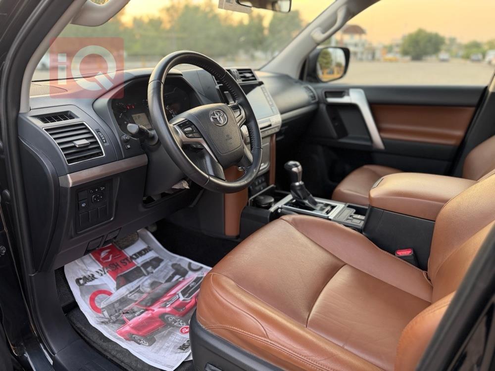 تۆیۆتا لاندكروزر پرادۆ